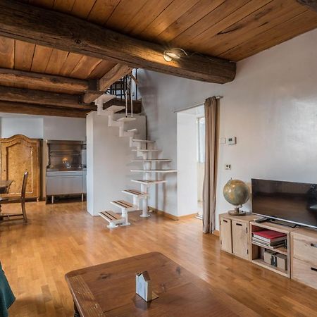 Апартаменты Cozy Wooden Apt In Piazza Navona Рим Экстерьер фото