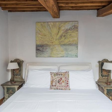 Апартаменты Cozy Wooden Apt In Piazza Navona Рим Экстерьер фото