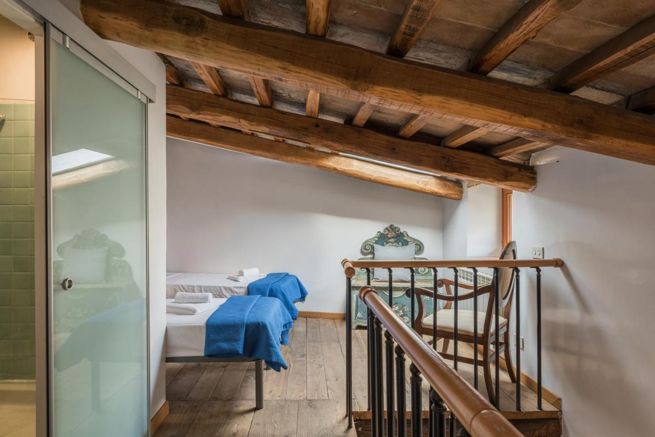 Апартаменты Cozy Wooden Apt In Piazza Navona Рим Экстерьер фото